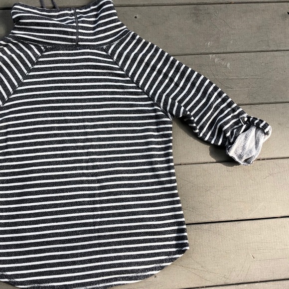 French Laundry medium grey and white sweatshirt - Picture 9 of 9